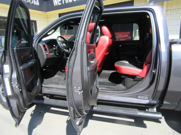 ROYALTY AUTO SALES INC - photo 4