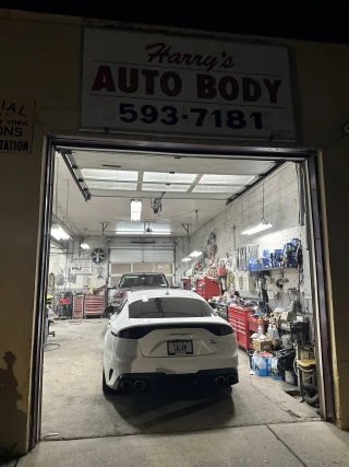 Harry’s Auto Body