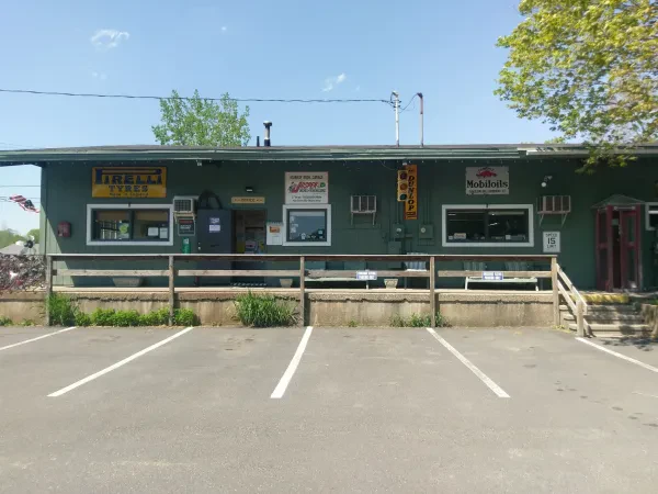 Murray Brothers Garage - photo 3