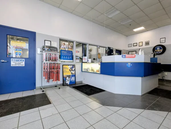 Monro Auto Service and Tire Centers - photo 2