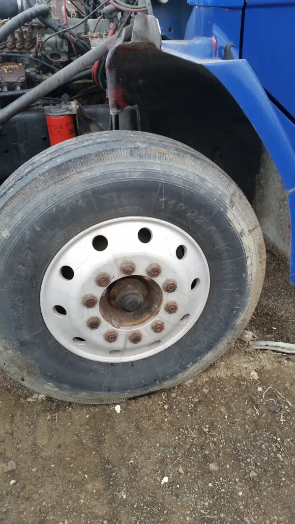 Dale's Truck Parts - photo 3