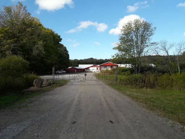 Tolpa's Auto Parts - photo 2