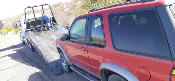 Manny's St. David Automotive & towing - photo 3