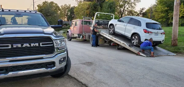 Reino's Towing - photo 4
