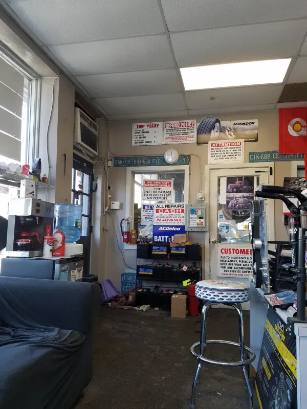 Zach's Garage LLC - photo 2