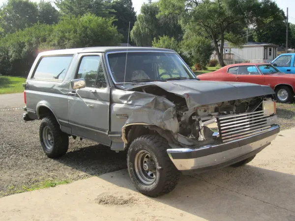 Lyons Auto Body - photo 2