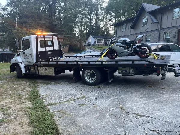 A&A towing - photo 4