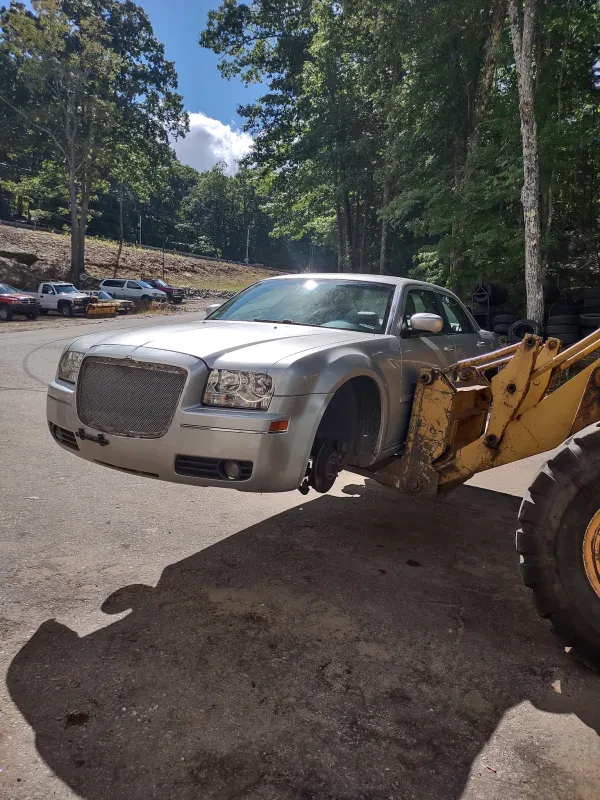 Warren Truck & Auto Repair - photo 3