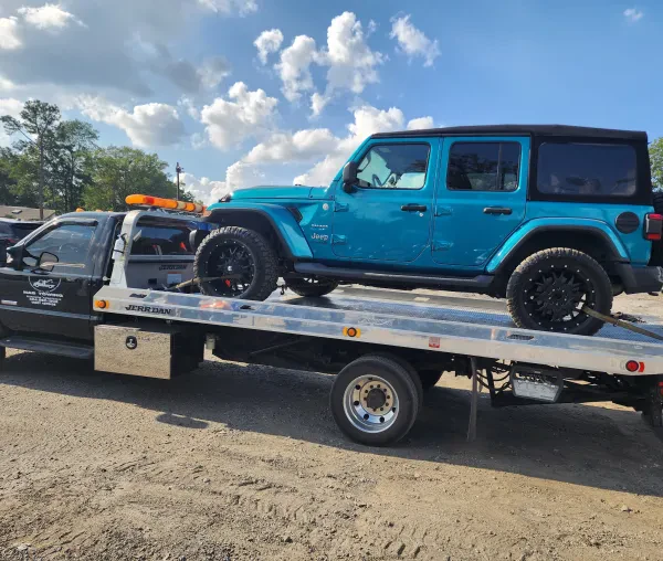 Nas Towing & Roadside Assistance - photo 4