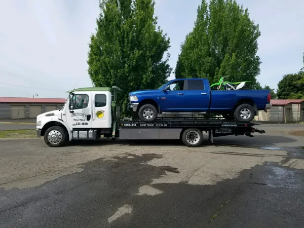 Lightfoot's Towing - photo 2