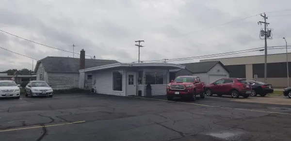 Flatoff's Gold Key Motors - photo 3