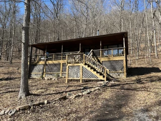 Little Pine Cabins at Warden Lake