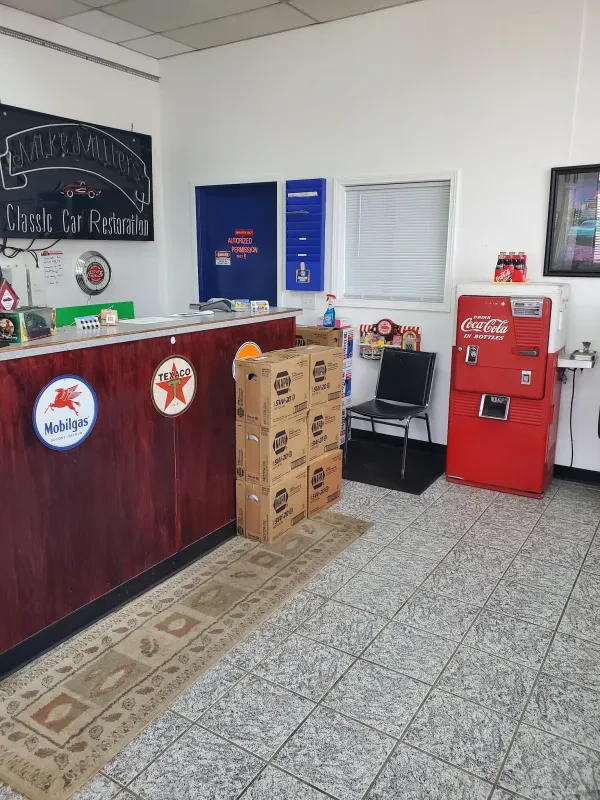 Parowan Automotive center - photo 4