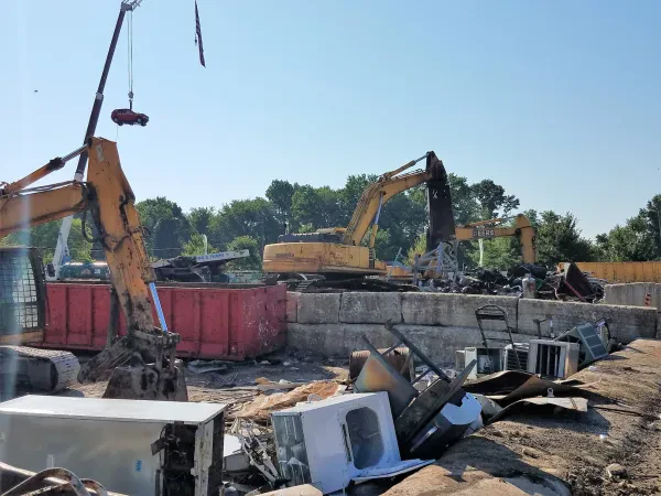 Elkton Recyclers Inc - photo 3