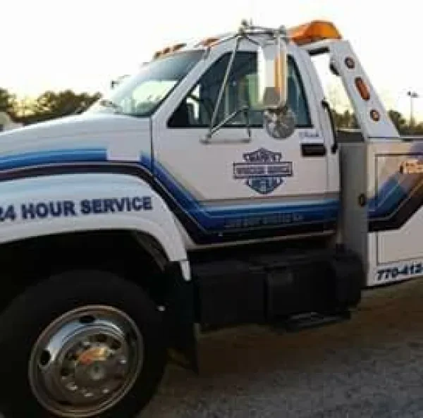 Marks Wrecker Services-Auto Salvage | Towing Company & Roadside Assistance Service - photo 2