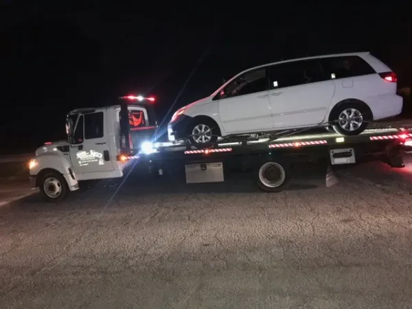 Ebenezer Towing Services LLC - photo 2