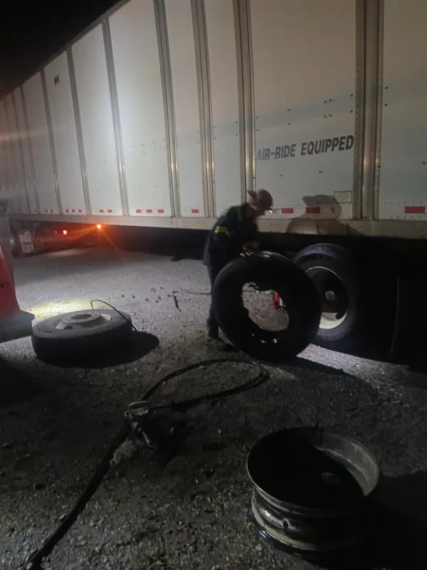 Farmerboys llc 24 hour mobile truck repair - photo 3