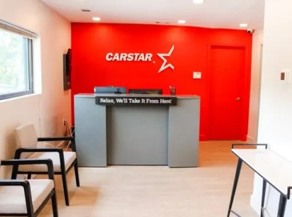 CARSTAR Universal Body Shop of Decatur - photo 2