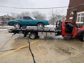 Cantrell's Towing (Formerly Berg's Towing)