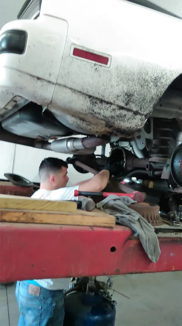 Whitestown Automotive - photo 3