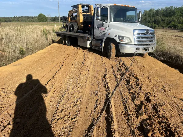 TDH Towing & Recovery LLC - photo 3