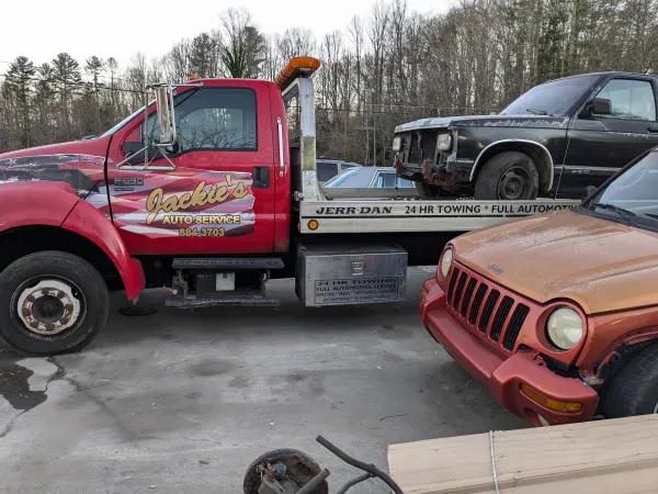 Jackie's Auto Service LLC - photo 2