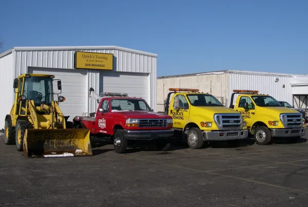Quick's Towing - photo 3