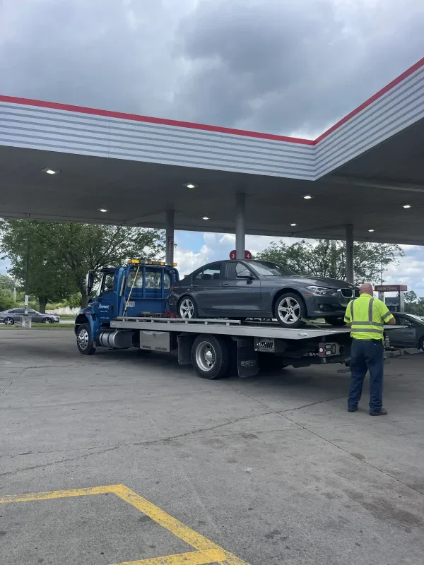 Hollis Towing North - photo 2