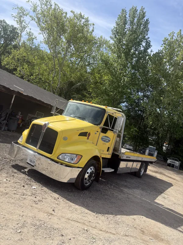 Moons Towing & Transport - photo 2