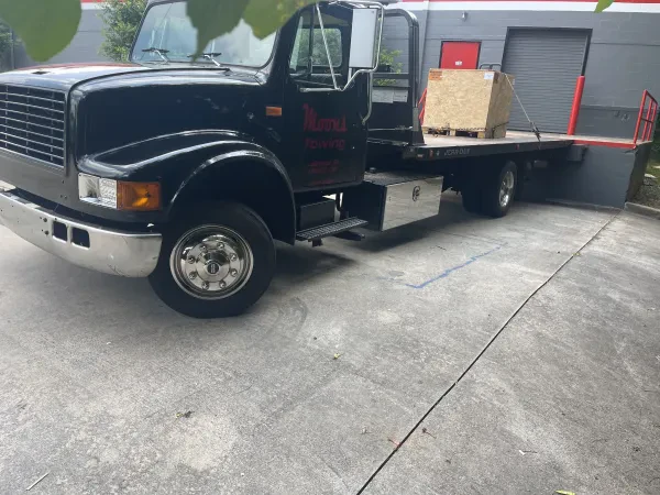 Moons Towing & Transport - photo 3