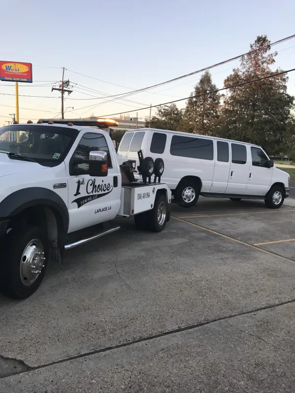 1st Choice Towing LLC - photo 3