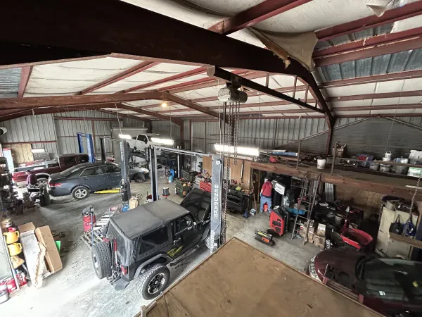 Roy's Auto Repair - photo 3