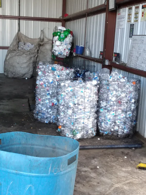 Cash 4 Cans Recycling Center - photo 3