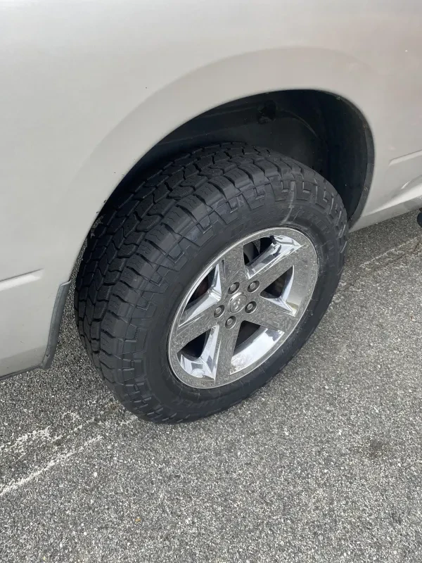 Lima's Used Tire Shop - photo 2