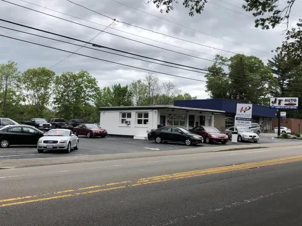 Highlands Auto Gallery Inc. - photo 2