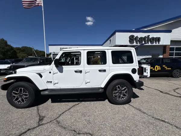 Station Chrysler Jeep of Mansfield - photo 3