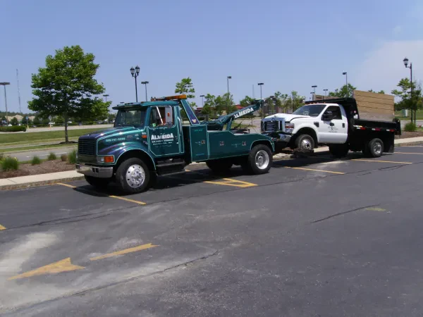 Paul Almeida 24 Hour Towing Inc. & Mass Inspection Station - photo 2