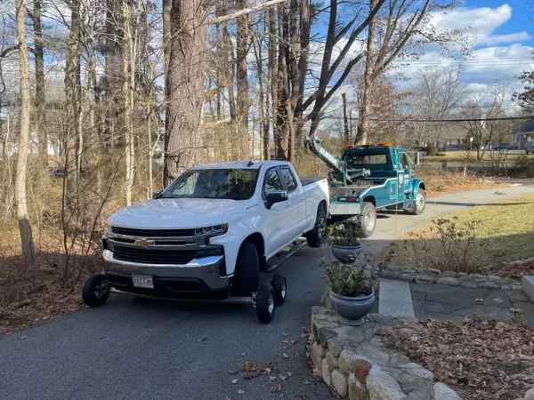 Paul Almeida 24 Hour Towing Inc. & Mass Inspection Station - photo 4