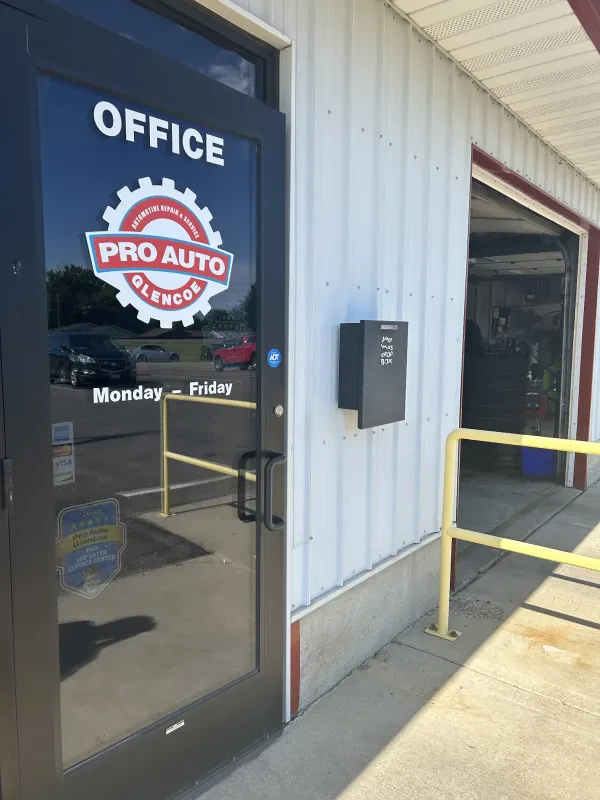 Pro Auto Glencoe - photo 2