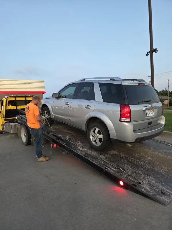 Kansas Tow Company - photo 3