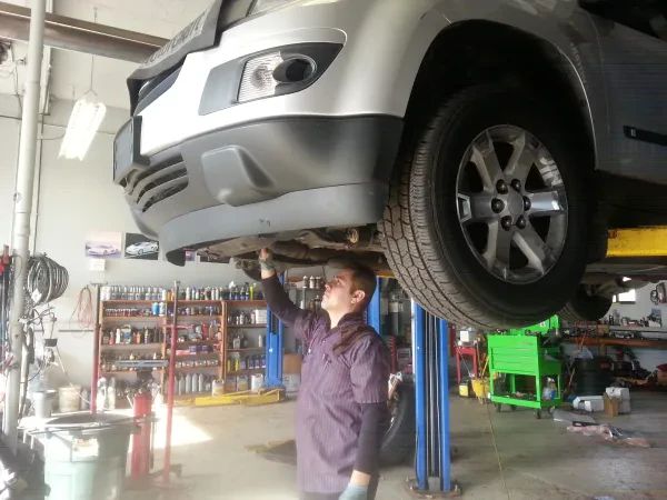 Lincoln Auto Center - photo 3