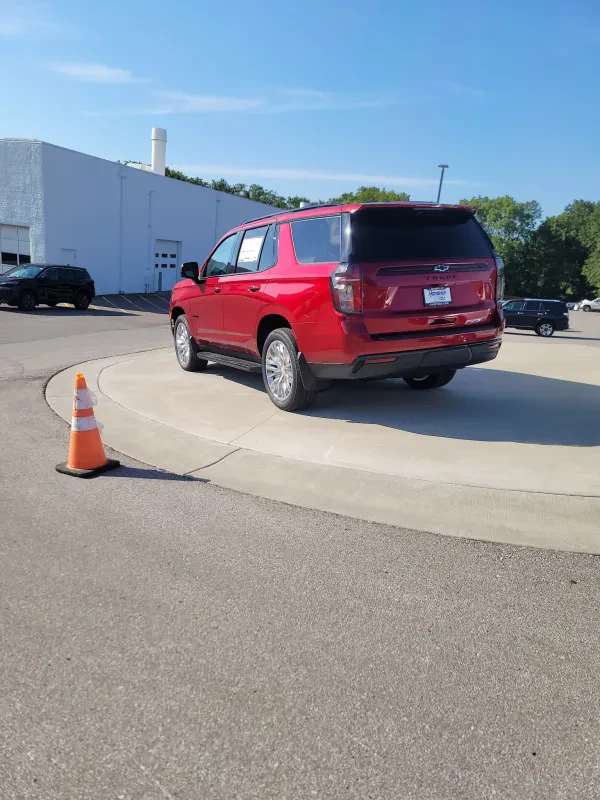 Hendrick Chevrolet Shawnee Mission - Collision Center - photo 4