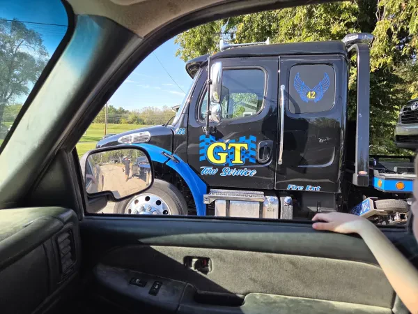 GT Tow Service - photo 2