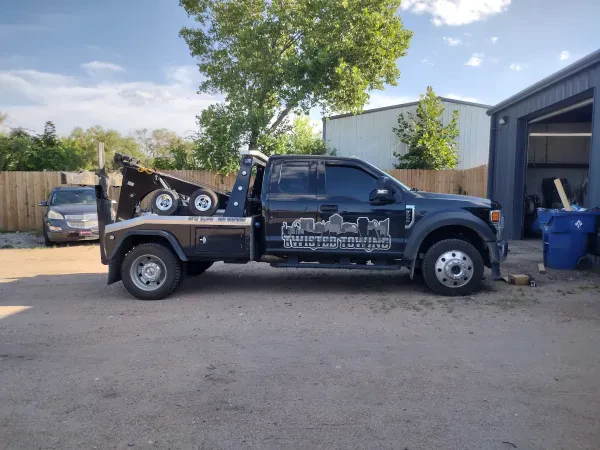Twisted Towing - photo 3