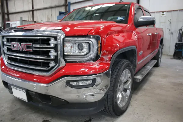 Milstead Collision - photo 4