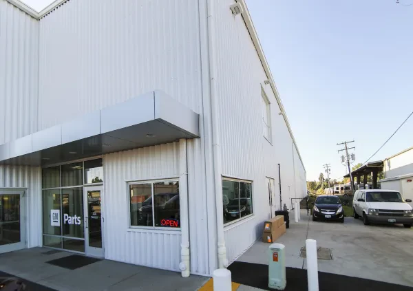 Guaranty Chevrolet Auto Parts - photo 4