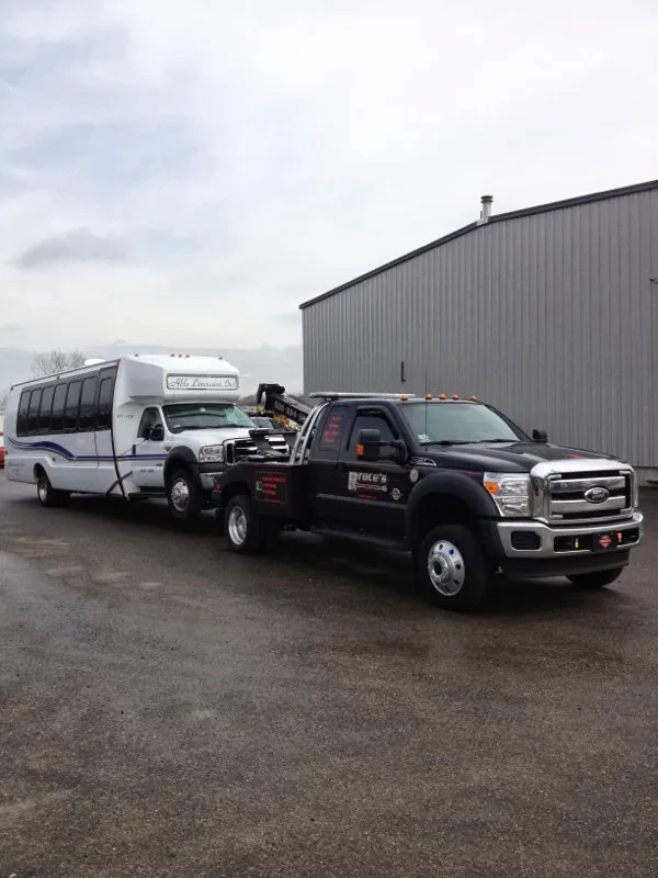 Bruce's Commercial Truck Services - photo 2
