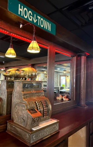 Melvin "Hog Town" Tavern