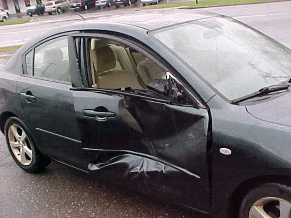 Woodland Auto Body - photo 2