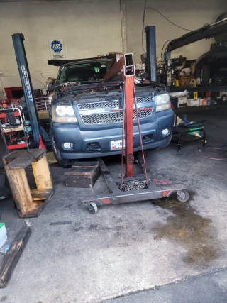 Las Americas Auto Repair LLC